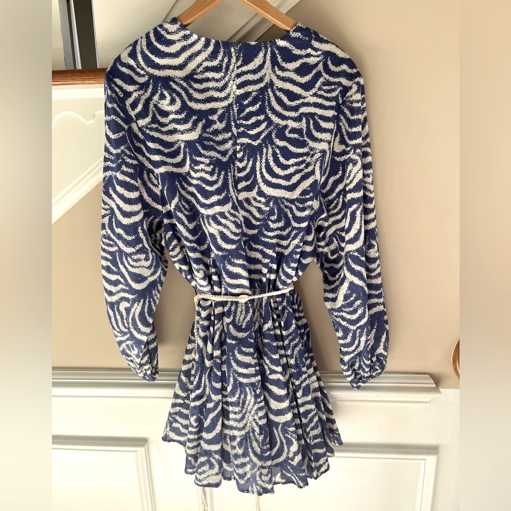 H&M Blue Dress with White Accents - Picture 9 of 9
